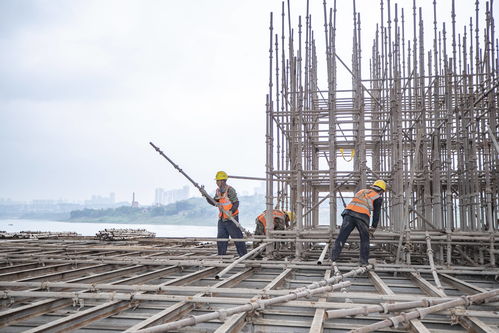重慶嘉陵江磁井段防洪護(hù)岸綜合整治工程三標(biāo)段加緊施工